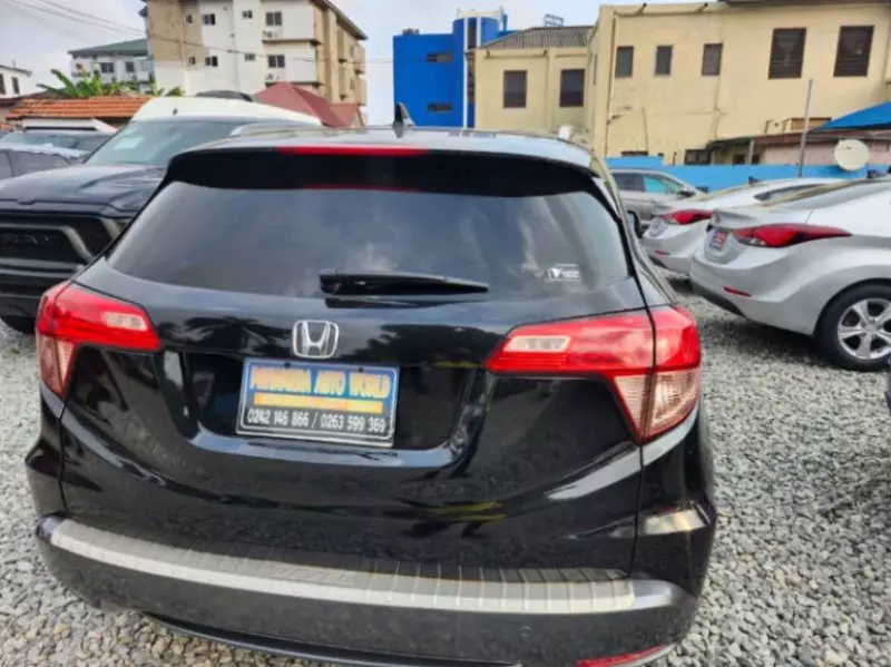 Honda HR-V   - 2016
