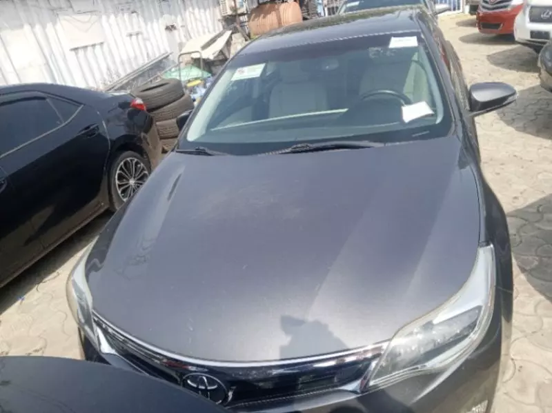 Toyota Avalon - 2014
