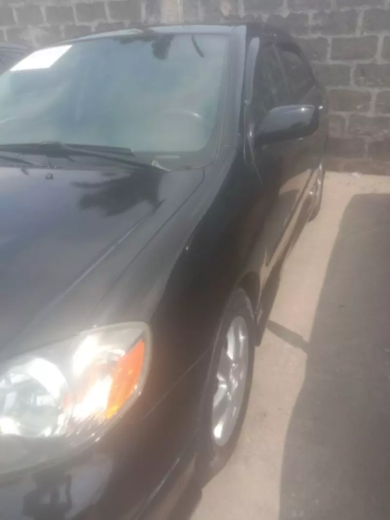 Toyota Corolla   - 2013