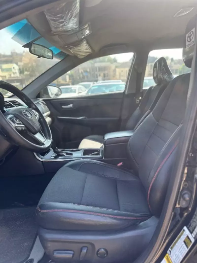 Toyota Camry   - 2016