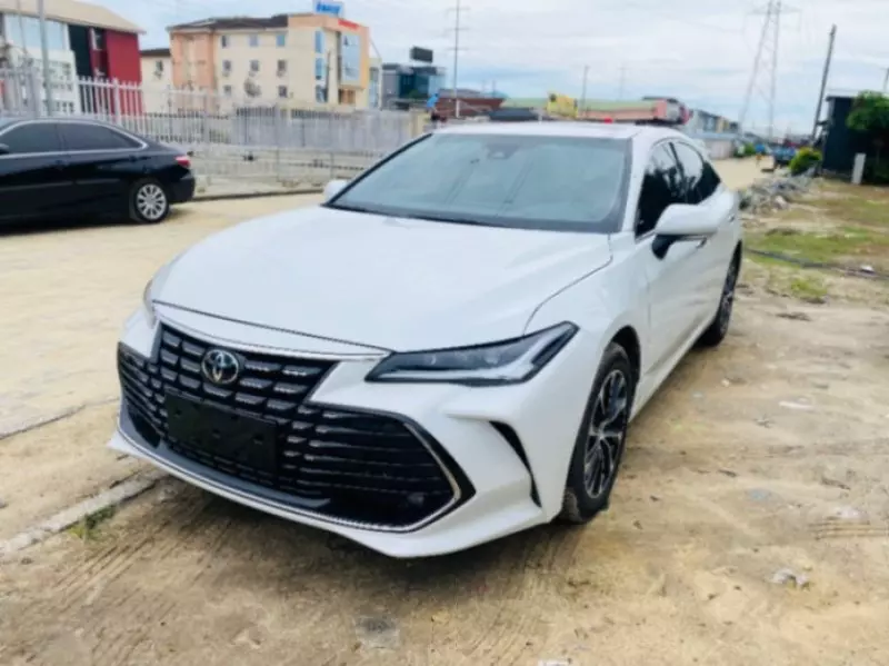 TOYOTA Avalon   - 2023