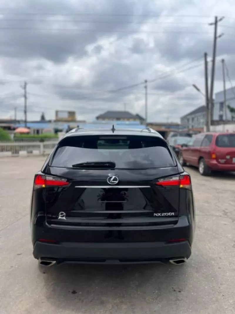 Lexus NX 200   - 2016