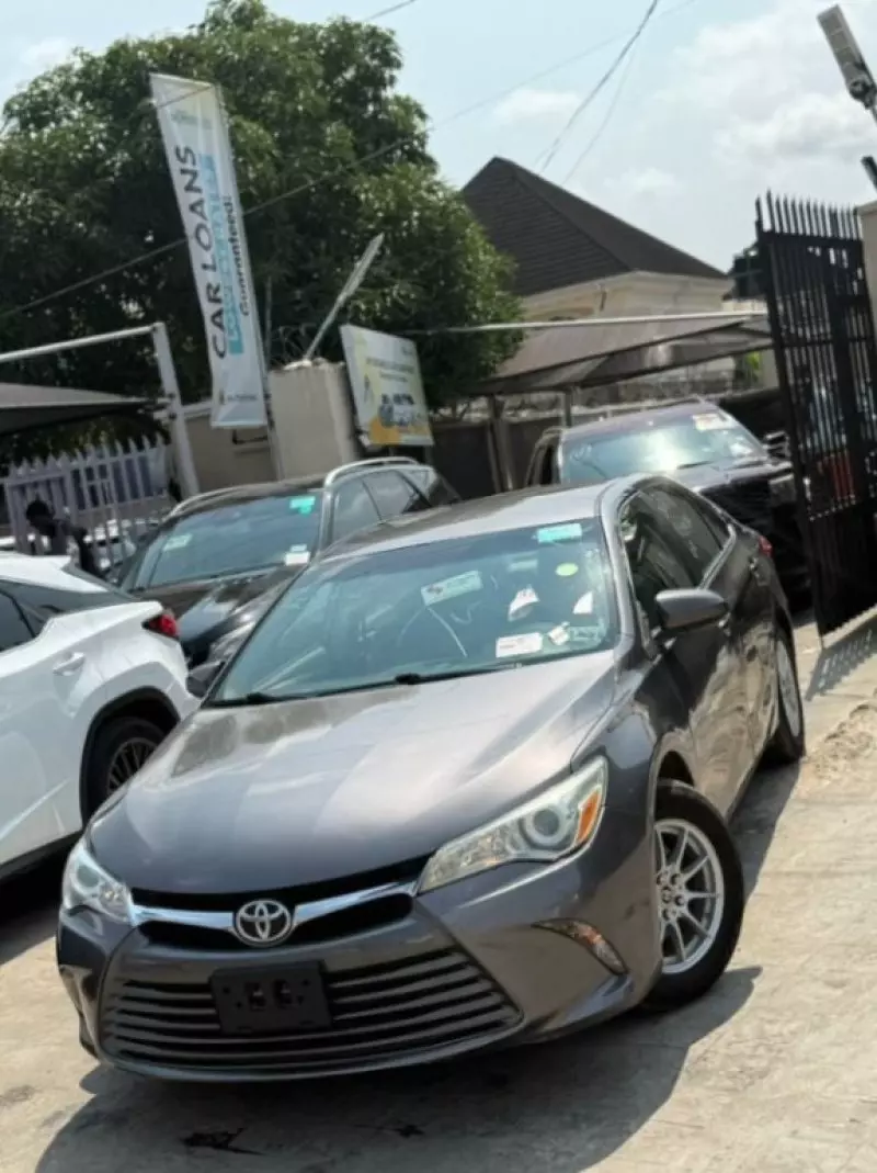 Toyota Camry   - 2015