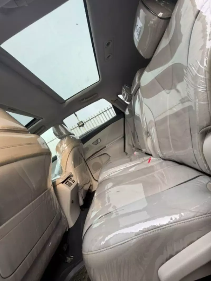 TOYOTA Venza   - 2012