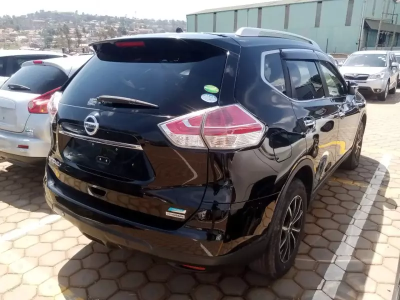 Nissan X-Trail   - 2016