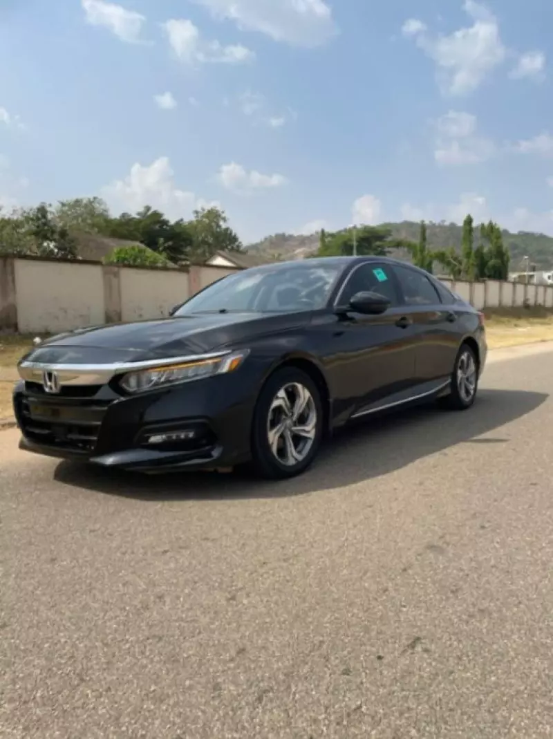 Honda Accord   - 2020