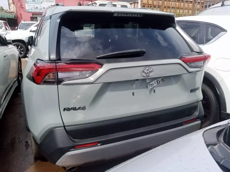 Toyota RAV 4   - 2023