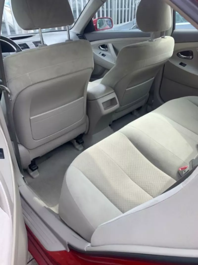 Toyota Camry   - 2009