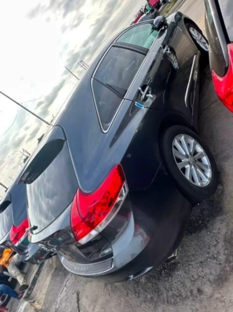 TOYOTA Venza   - 2011