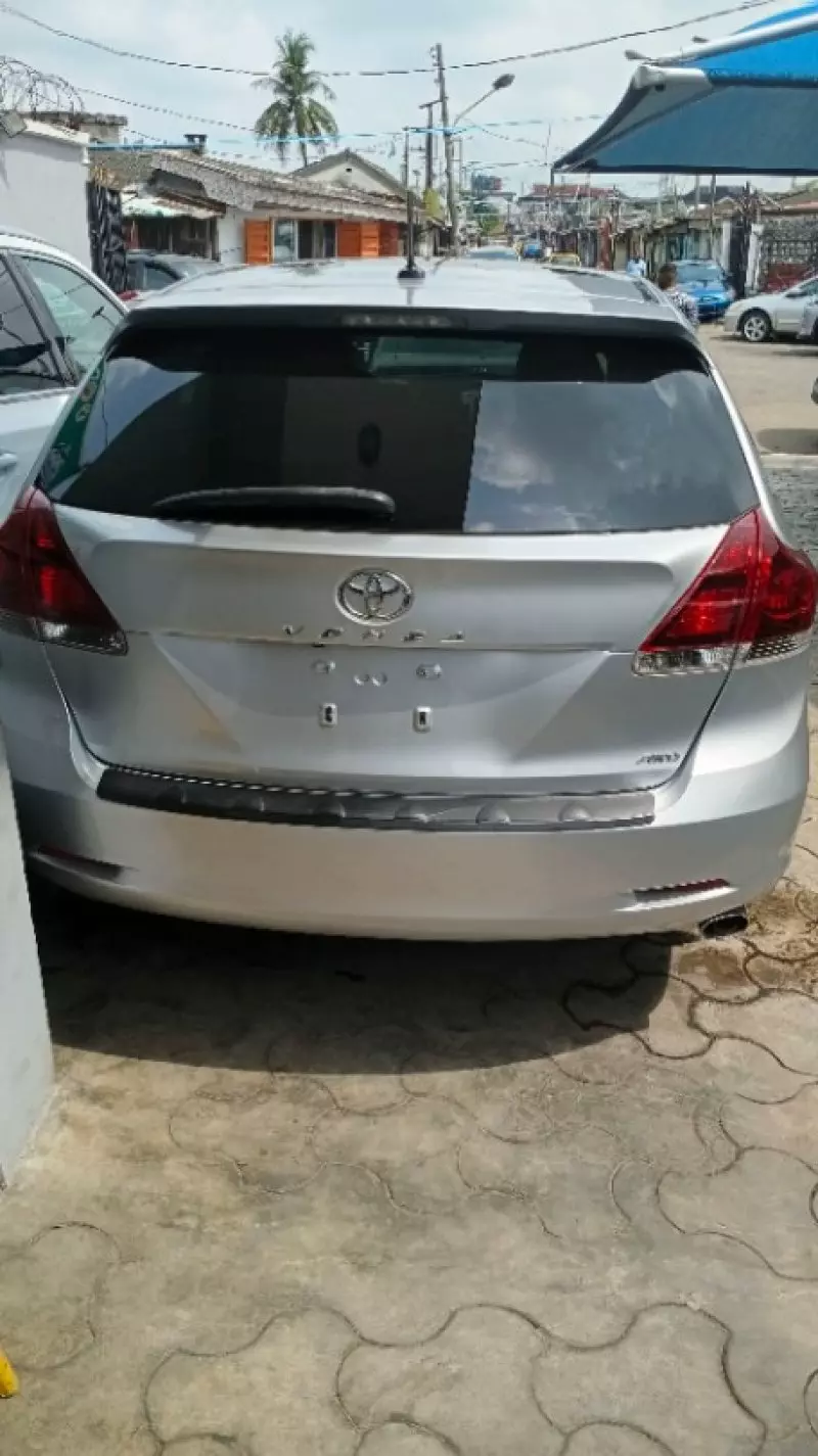 Toyota Venza   - 2013