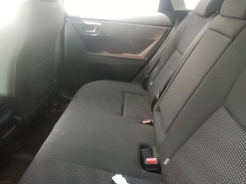 Toyota Auris   - 2012