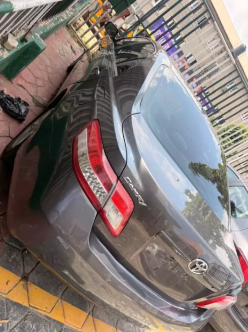 TOYOTA Camry   - 2011