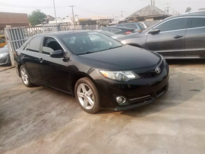 TOYOTA Camry   - 2014