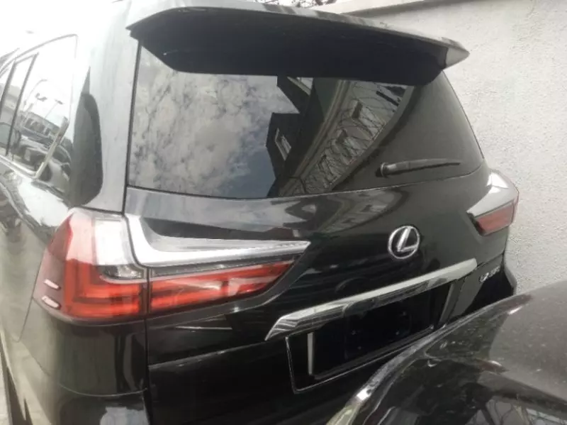 Lexus LX   - 2018