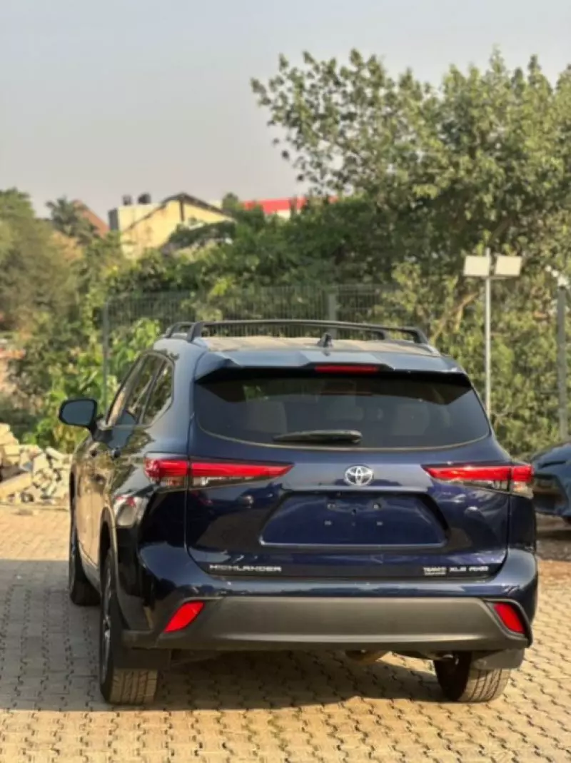 Toyota Highlander   - 2022