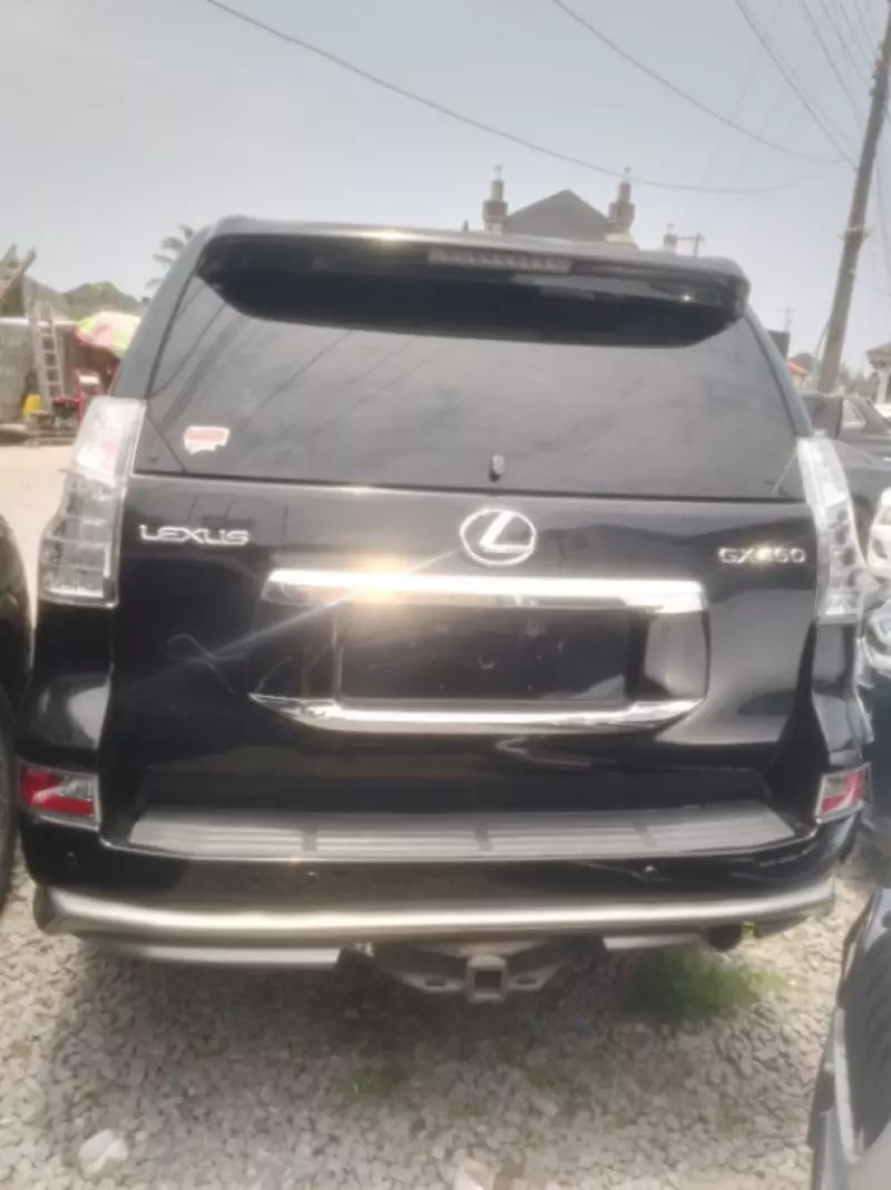 Lexus GX 460   - 2010