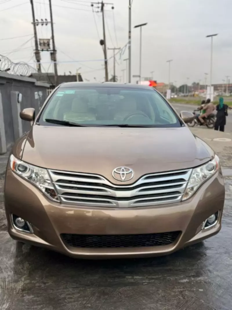 Toyota Venza   - 2010