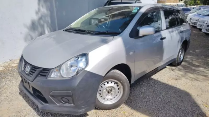 Nissan Advan    - 2018
