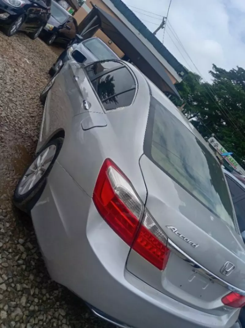 Honda Accord   - 2014