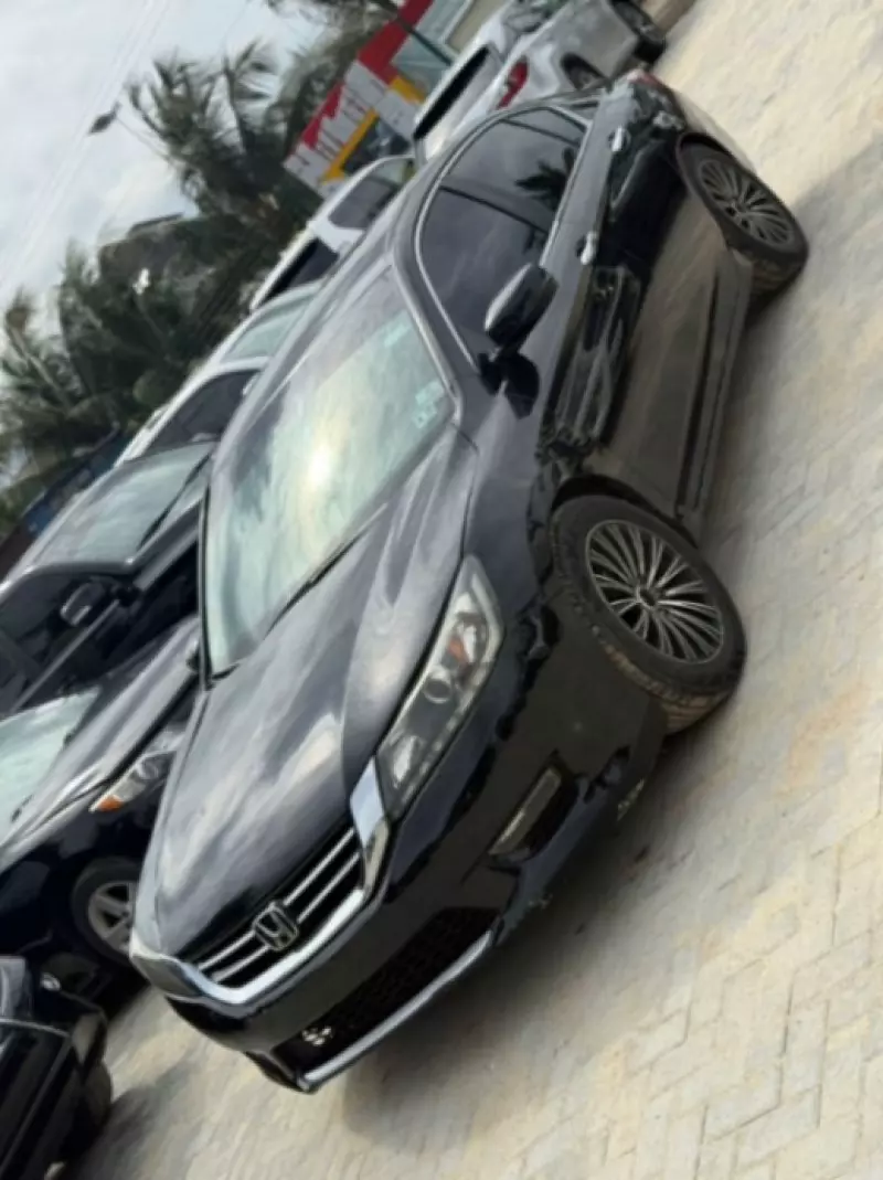 Honda Accord   - 2013
