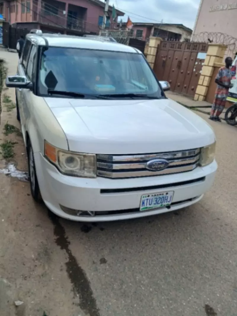 Ford Flex   - 2010
