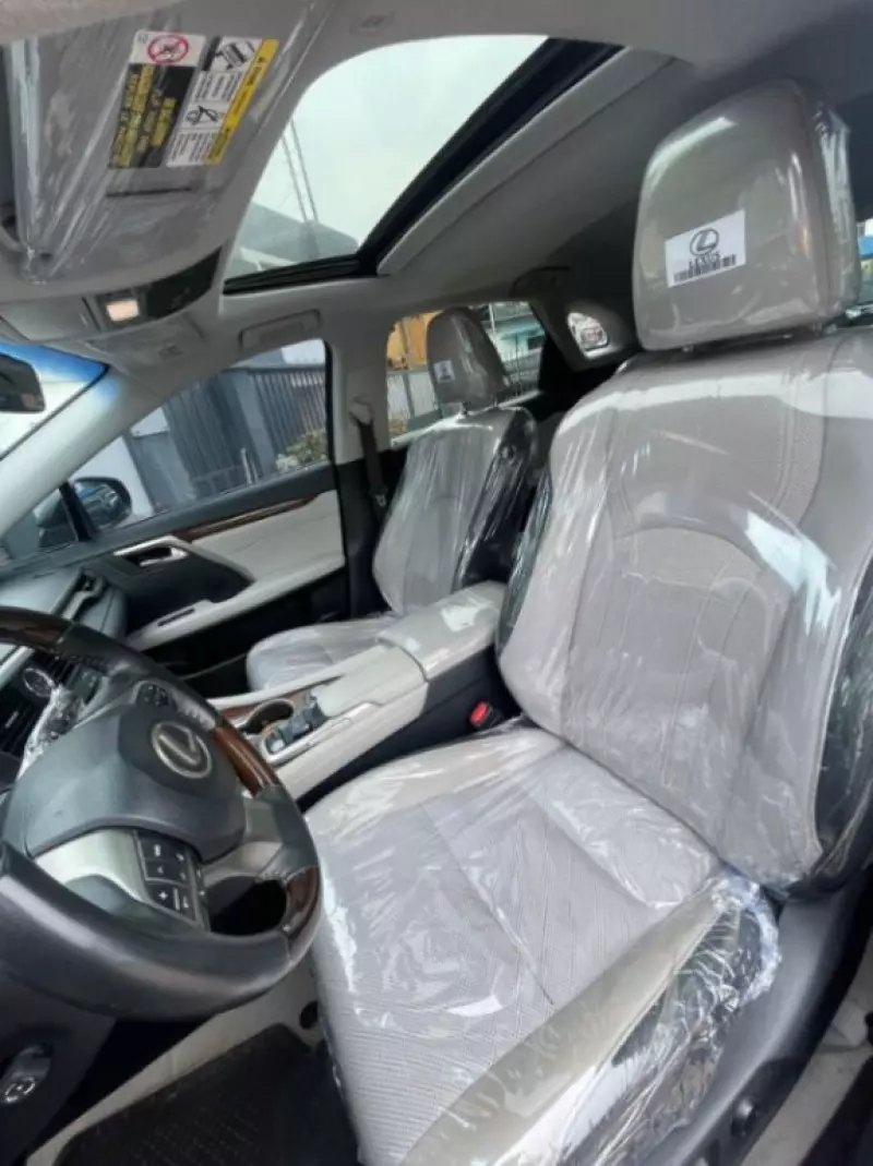 Lexus RX   - 2017