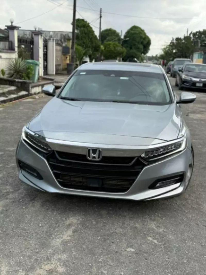 Honda Accord   - 2018