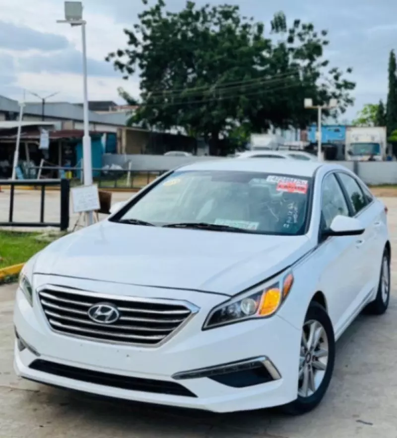 Hyundai Sonata - 2015