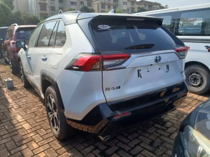 Toyota RAV 4   - 2022
