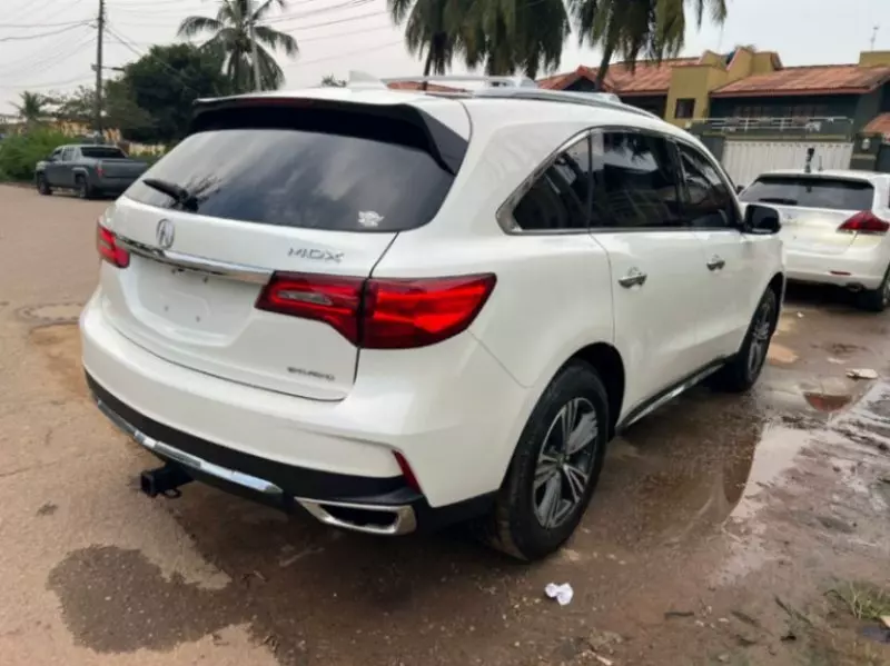 Acura MDX   - 2017
