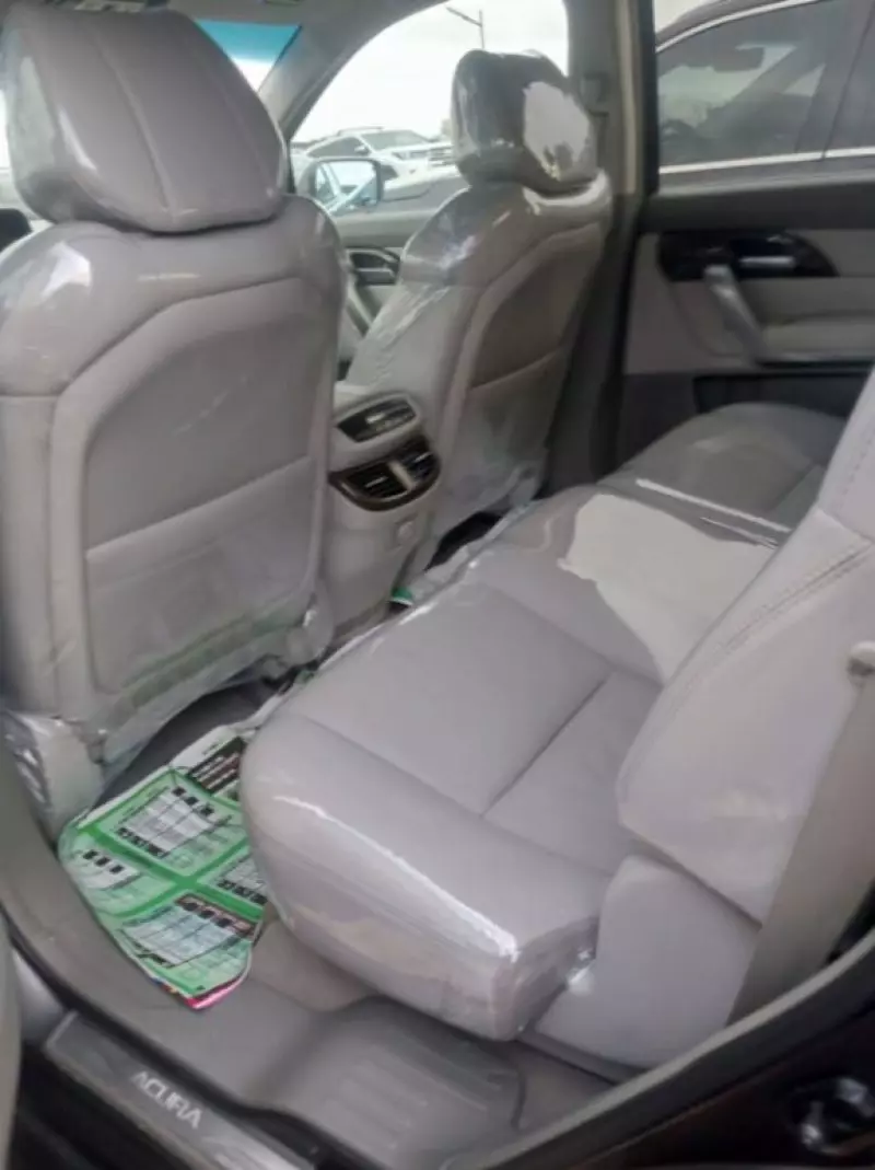 Acura MDX   - 2011