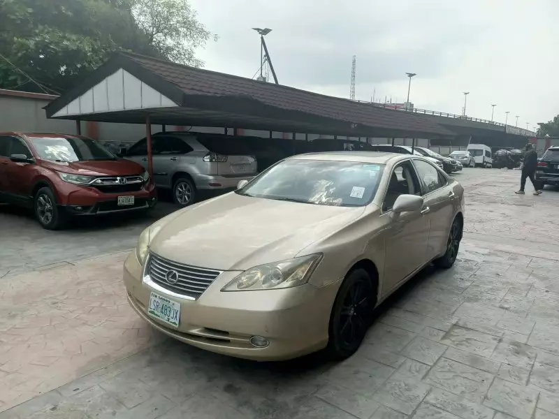 Lexus ES   - 2008