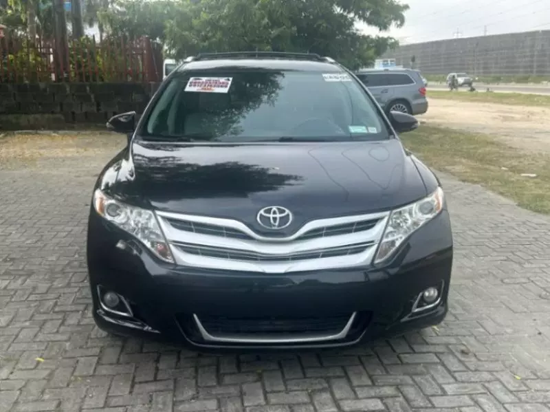 Toyota Venza   - 2013