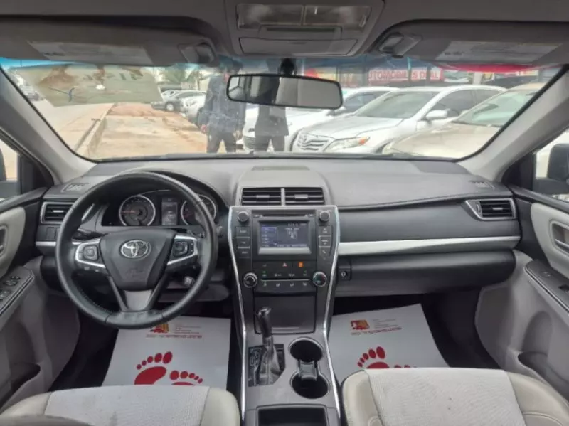TOYOTA Camry - 2016