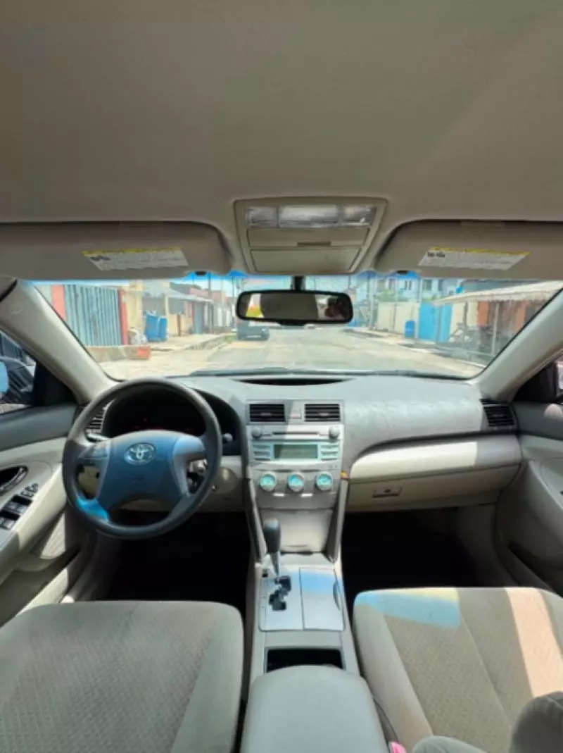 Toyota Camry   - 2008