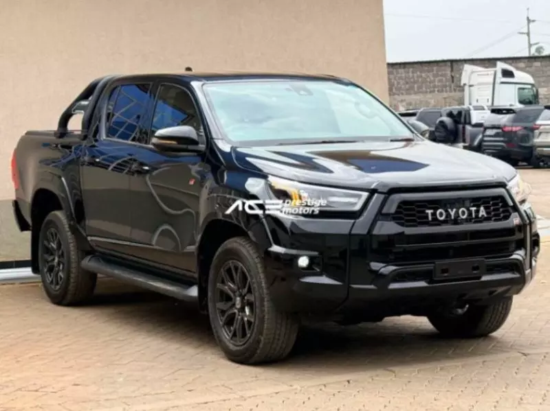 TOYOTA Hilux - 2022