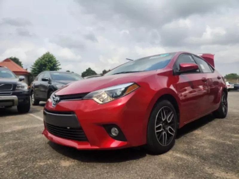 Toyota Corolla   - 2015