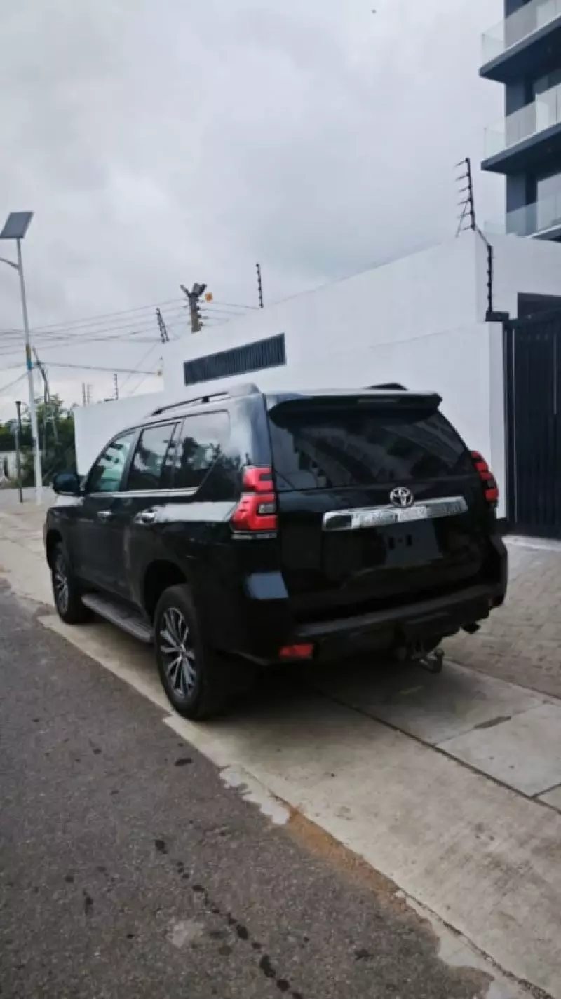 TOYOTA Landcruiser Prado - 2019