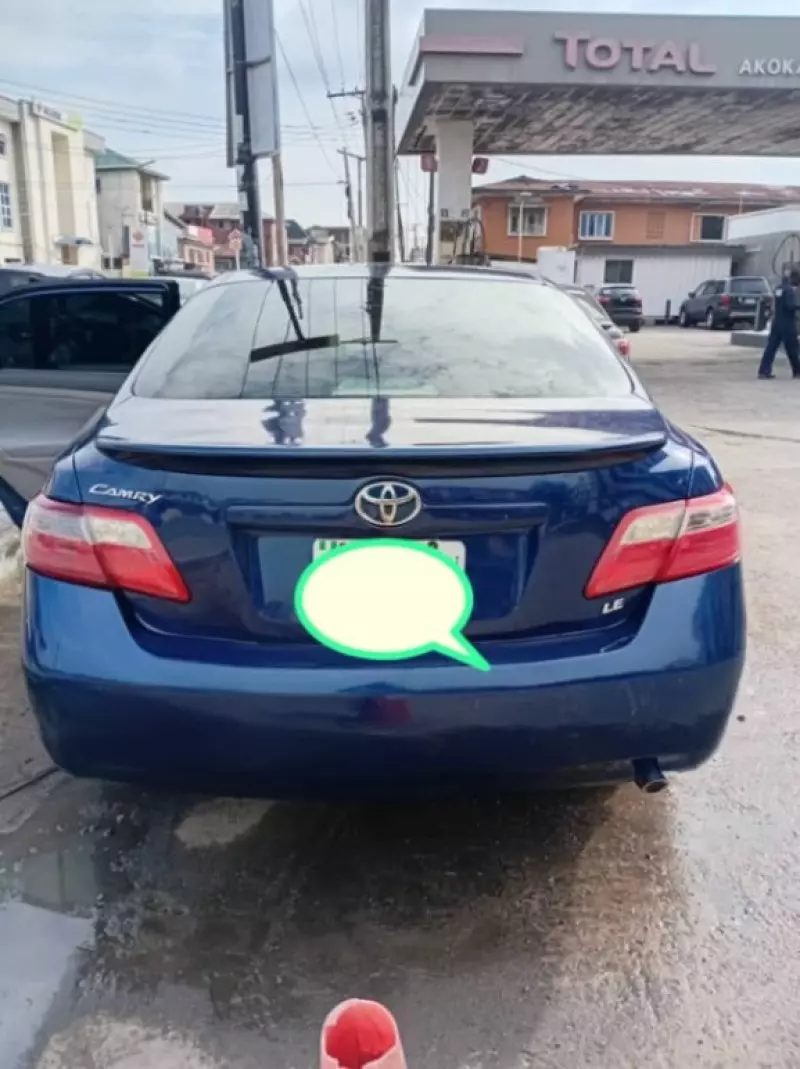 Toyota Camry   - 2008