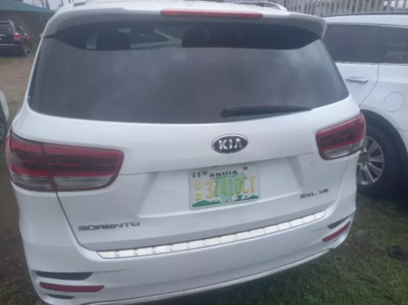 KIA Sorento   - 2017