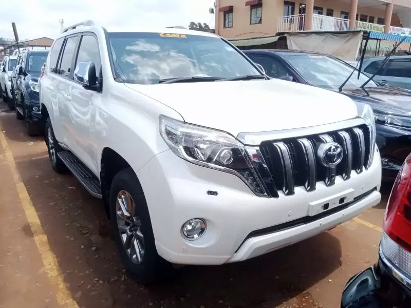 Toyota Landcruiser Prado   - 2016