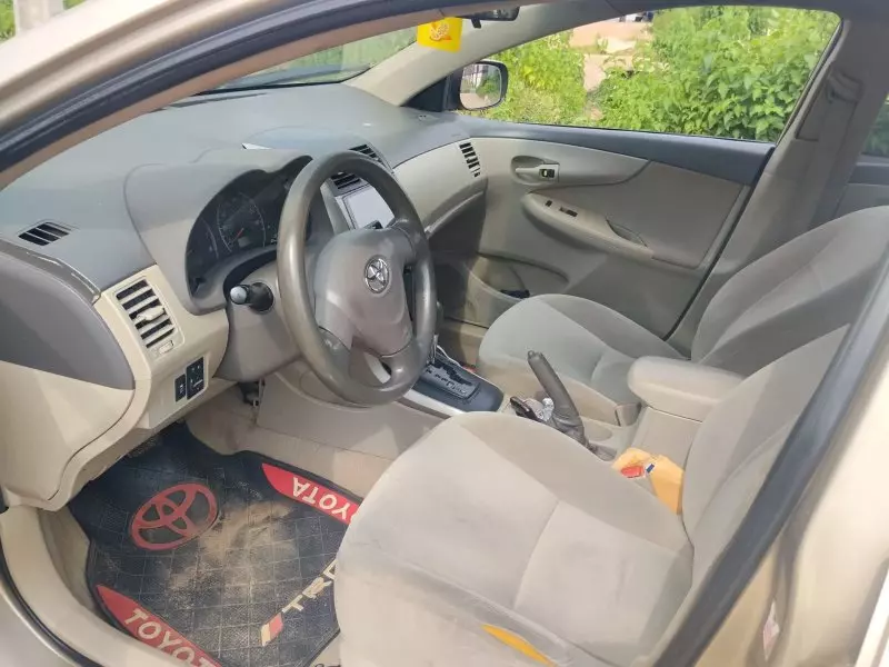TOYOTA Corolla   - 2013