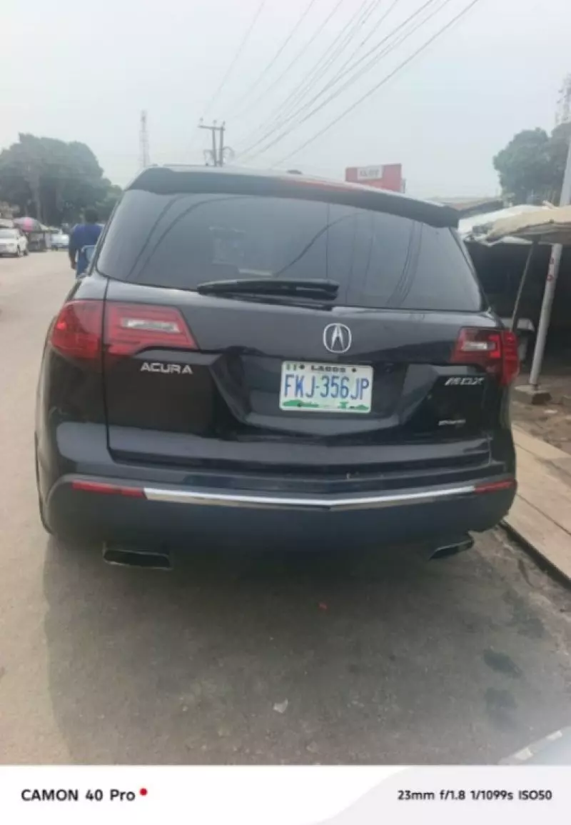 Acura MDX   - 2011
