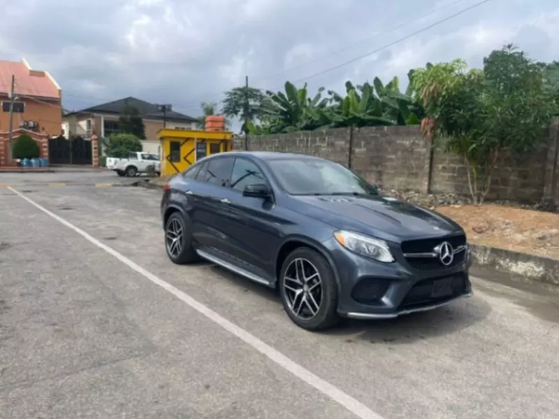 Mercedes-Benz GLE 43 AMG   - 2016