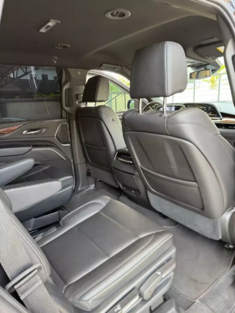 Cadillac Escalade   - 2021