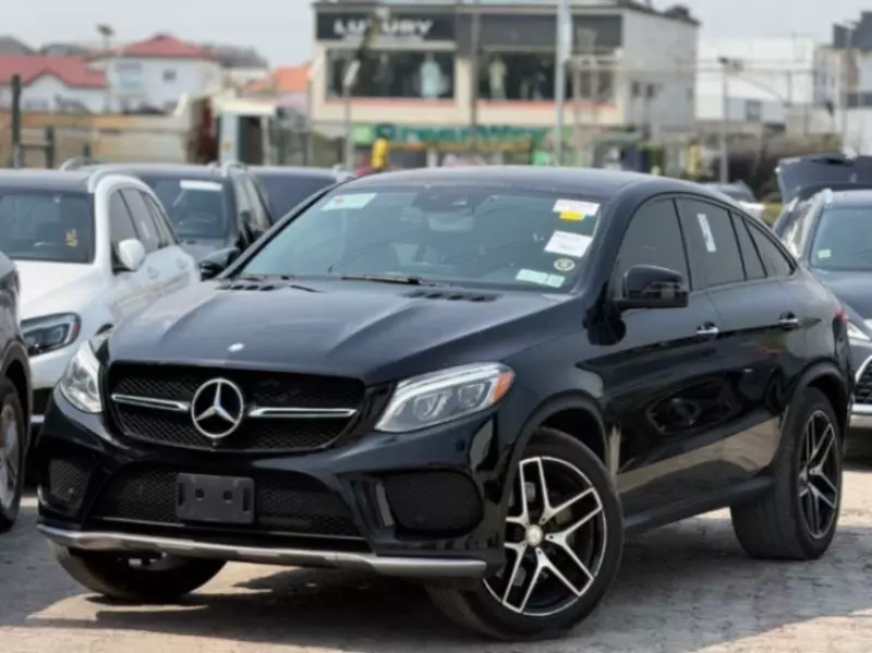 Mercedes-Benz GLE-Class   - 2016