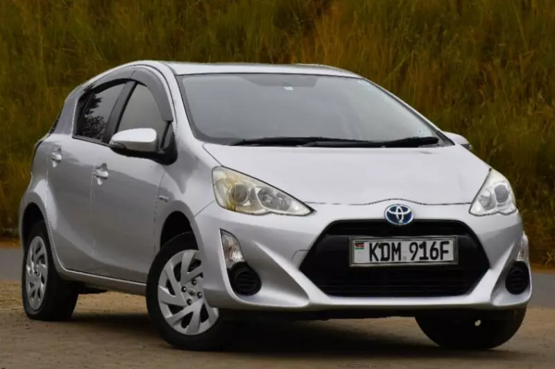 Toyota Aqua   - 2016