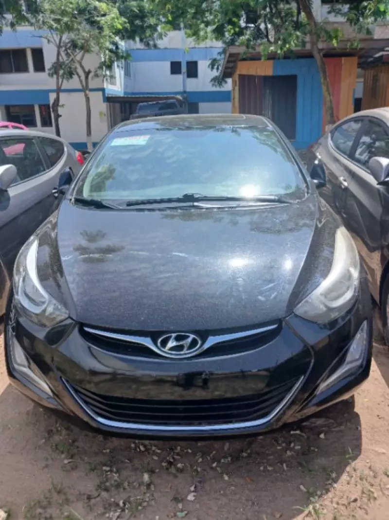 Hyundai Elantra   - 2015