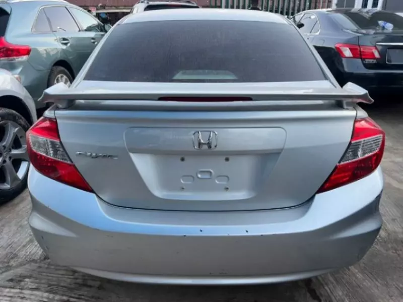 Honda Civic   - 2012