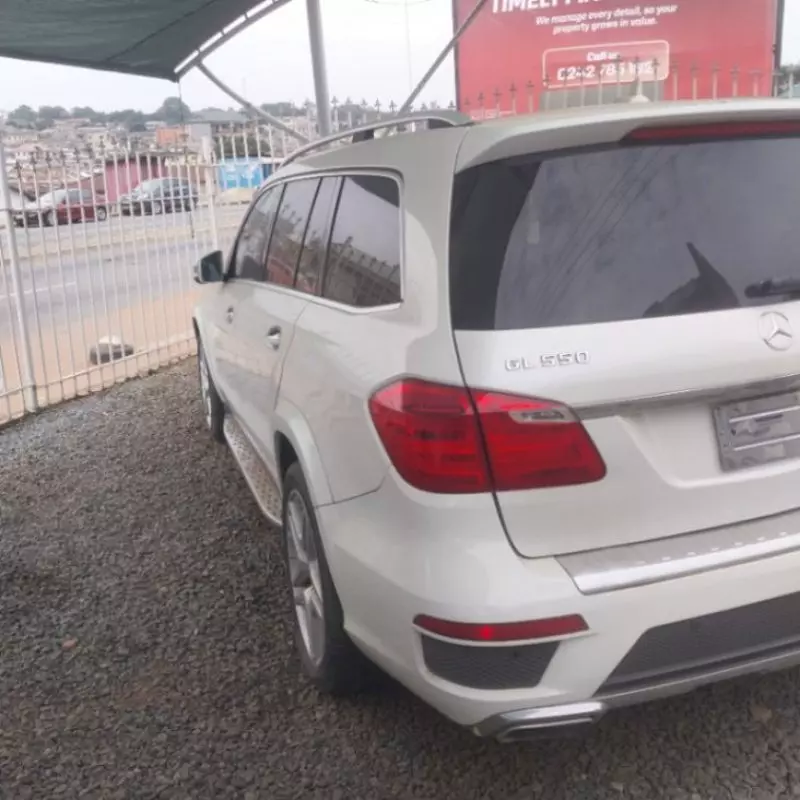 Mercedes-Benz GL 550   - 2024